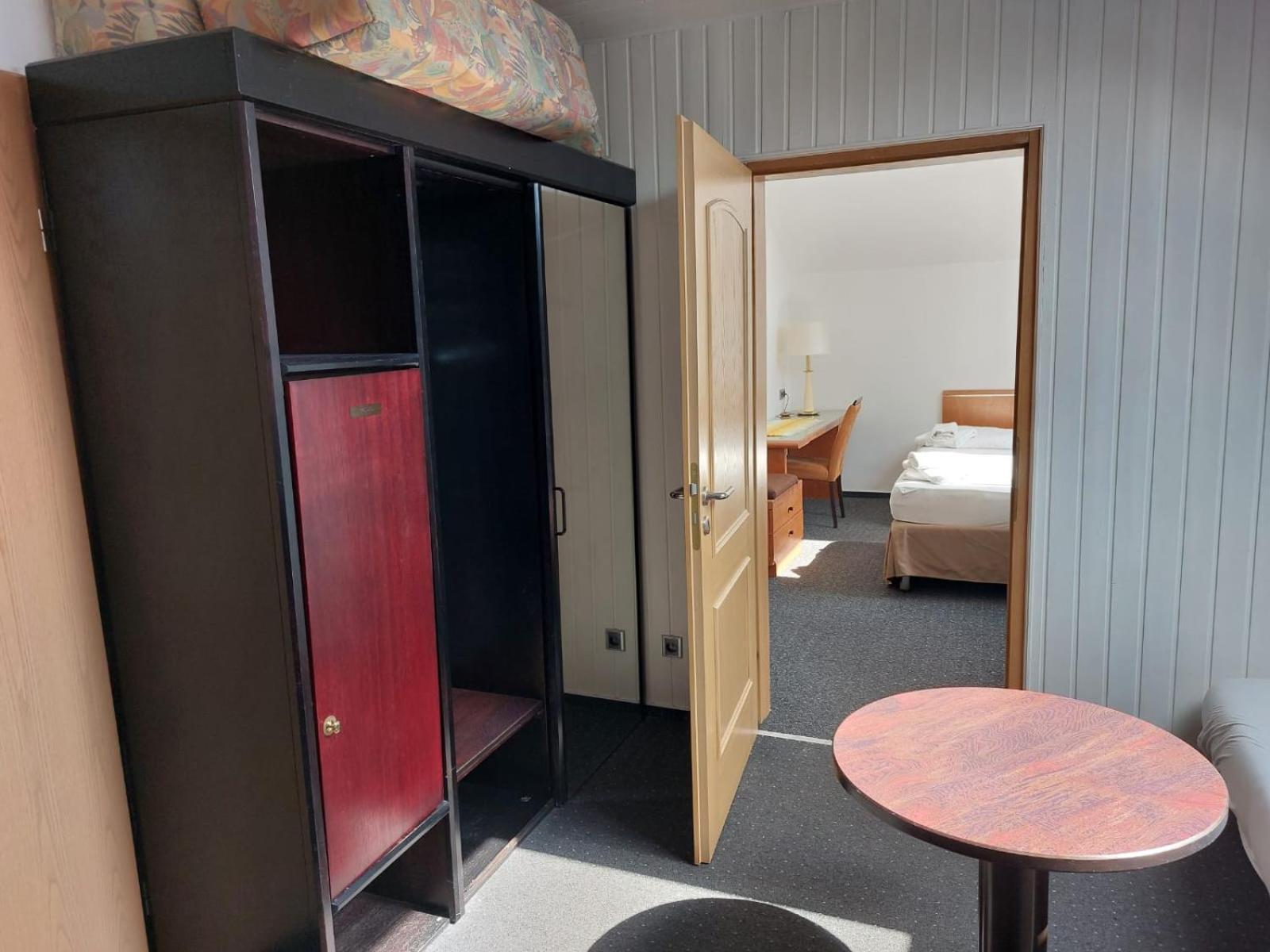 Gaestezimmer Gasthof Becker Hotel Wulfrath Exterior foto