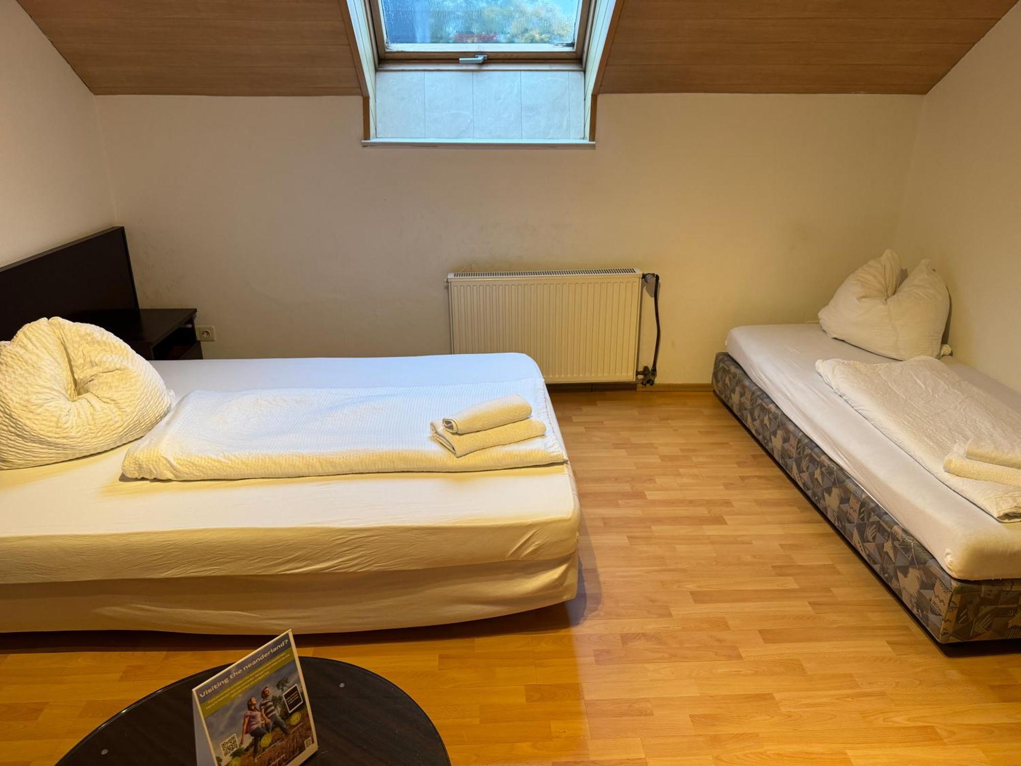 Gaestezimmer Gasthof Becker Hotel Wulfrath Exterior foto
